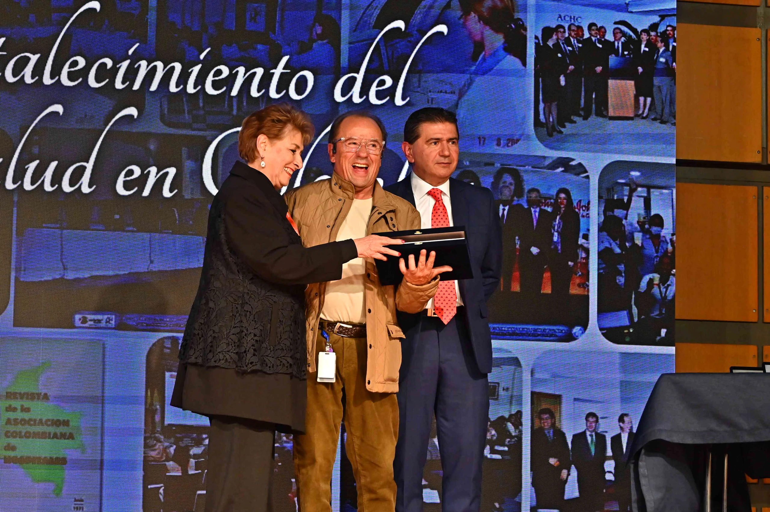 Foto 47 del evento 70 a&ntilde;os ACHC